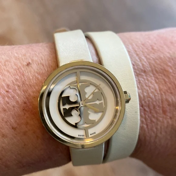 Tory Burch Reva Leather Watch NWT New in box !!TORY BURCH REVA Mini Double Wrap Leather & Gold  main image 2